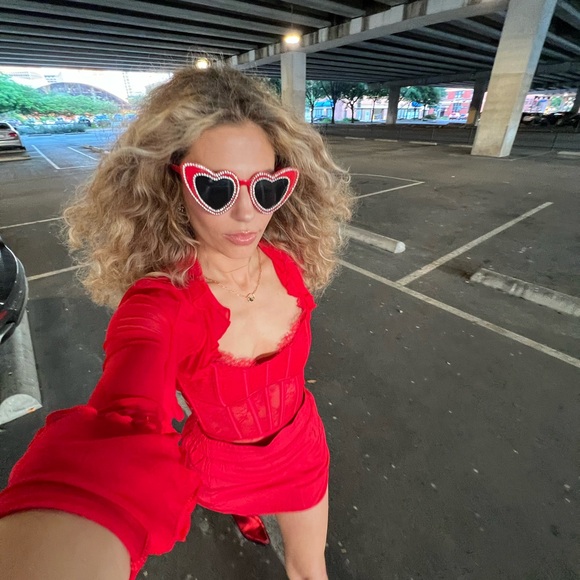 Meet your Posher, Bryt - Picture 4 of 4